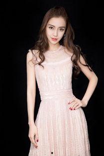 杨颖吃瓜看娱乐圈,吃瓜看热闹,笑谈明星幕后故事